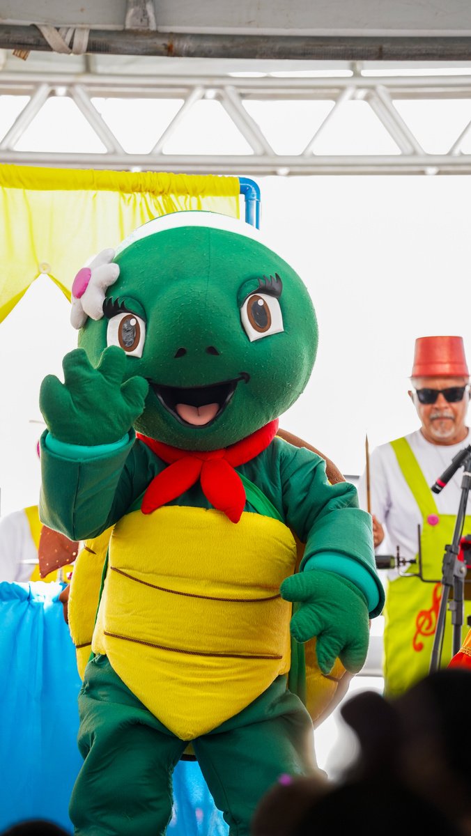 Personagem Tartaruga do Grupo Pé de Lata
